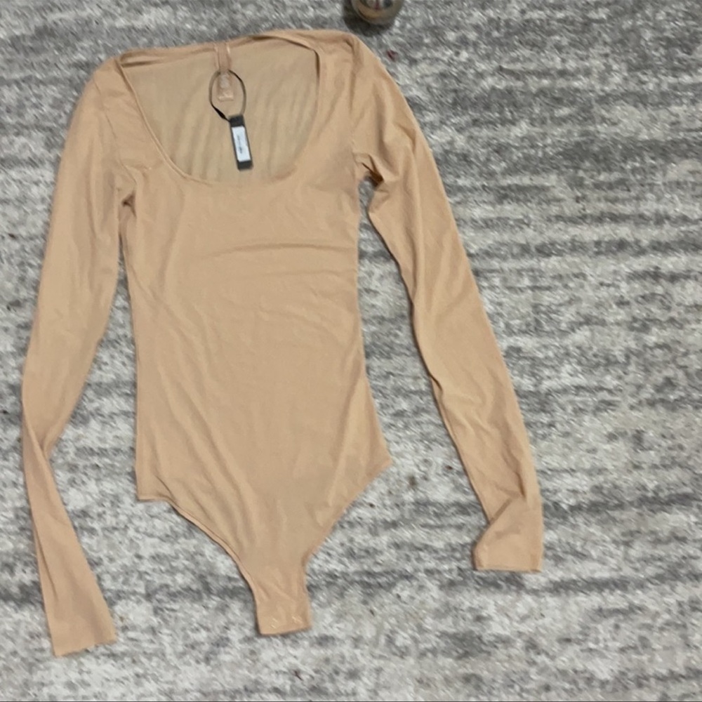 SKIMS Jelly Sheer Long Sleeve Bodysuit - Picture 7 of 8